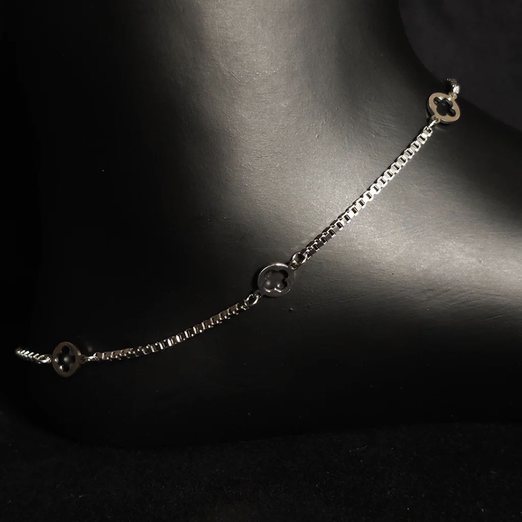 Sterling silver anklets with clover-shaped charms, Italian design